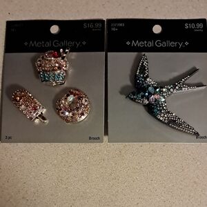 Metal gallery Set Of Three Snack Brooches And A Beautiful Bird Brooch